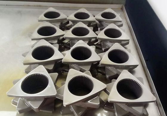 ความต้านทานการกัดกร่อนสูงสกรูคู่ชิ้นส่วนเครื่องอัดรีดสกรูองค์ประกอบเครื่องอัดรีดสำหรับ TEX54