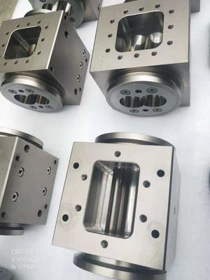 Berstoff ZE 82 บาร์เรลสกรู extruder