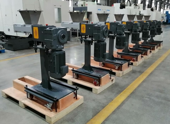 CWJ-25 ความจุสูง Twin Screw Extruder Side Feeder ด้วยกระบอกทนการสวม