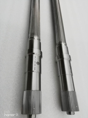 ม้วน Spline Shaft ชิ้นส่วนอะไหล่เพลากลิ้งเย็นสำหรับ Pelletizer ในปิโตรเคมี