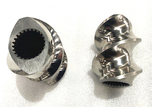 ZE77 Covey Screw Segments Extruder Screw วัสดุ HRC58 - 62 ความแข็งแรงสําหรับ Pelletizer