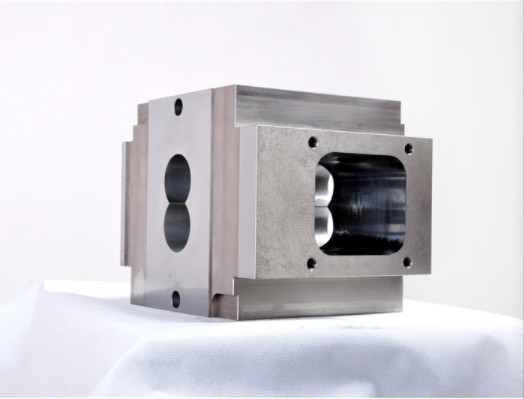 ทนทานแม่นยํา CNC การแปรรูป Extruder สี่เหลี่ยมสกรูท่อกระบอก
