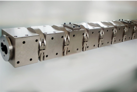 กระบอกสกรูทนทานการสกัดสูงสําหรับ 320 Twin Screw Extruder กระบวนการทํางานสําหรับอาหารปู