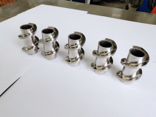 ZSE75 Co อะไหล่เครื่องอัดรีดสกรูคู่หมุน HRC58 - 62 ความแข็ง