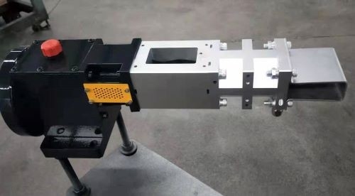 CPJ58 Side De Gassing Sew Motor Twin Screw Extruder Side Feeder สําหรับอุตสาหกรรมพลาสติก