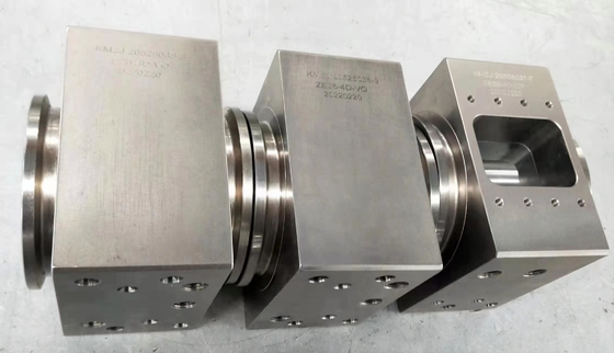 ชิ้นส่วนเครื่องจักรพลาสติก Cim460 Single Screw Barrels สำหรับอุตสาหกรรมปิโตรเคมี